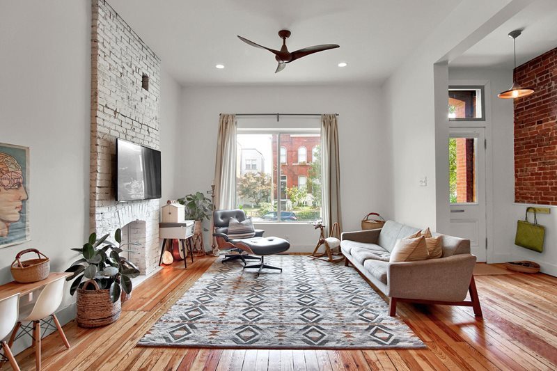 Selected content image