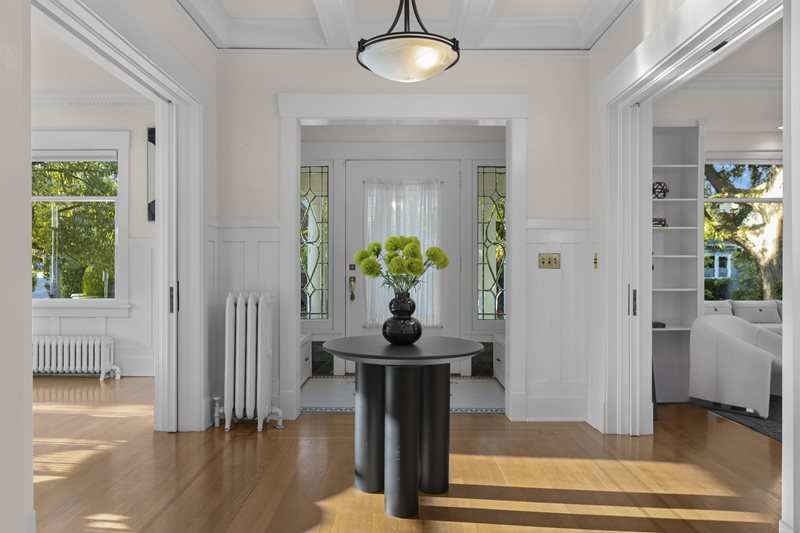 Selected content image